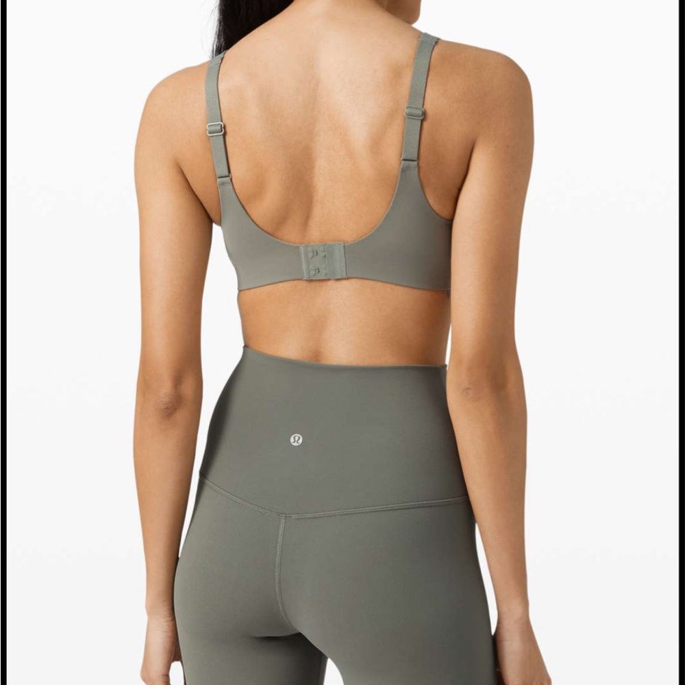 Lululemon Alignment Bra lavender size 8